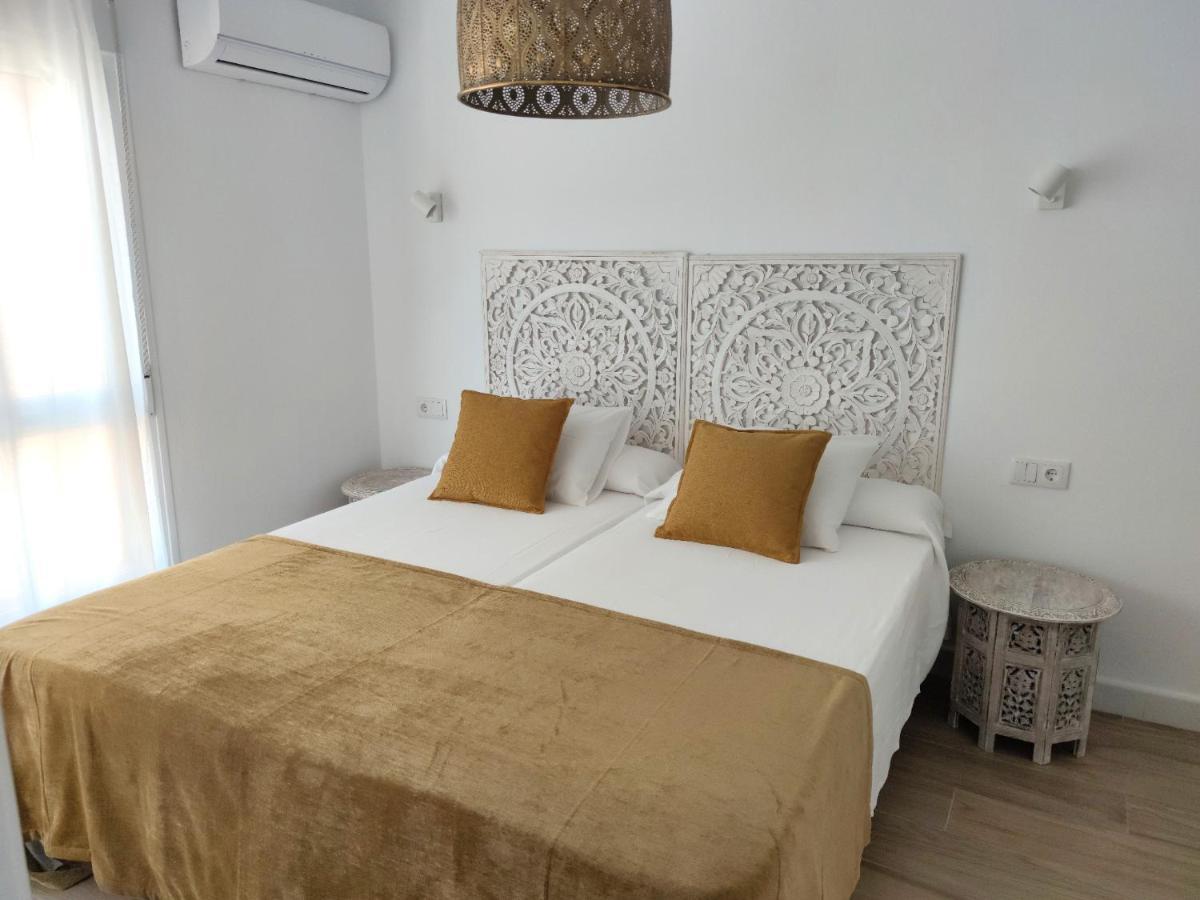 La Posada De Lola - Adults Only Otel Bolonia Dış mekan fotoğraf