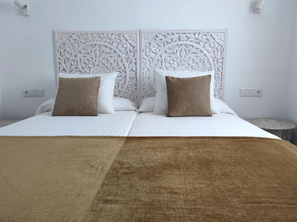 La Posada De Lola - Adults Only Otel Bolonia Dış mekan fotoğraf