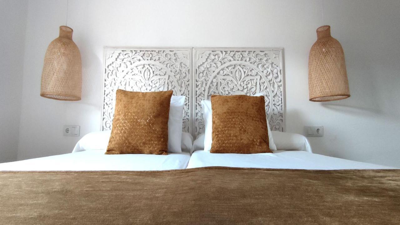 La Posada De Lola - Adults Only Otel Bolonia Dış mekan fotoğraf