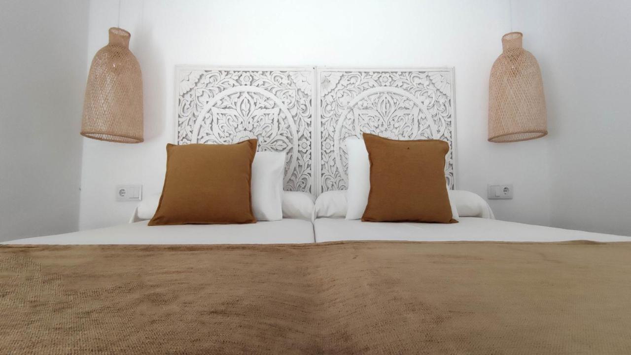 La Posada De Lola - Adults Only Otel Bolonia Dış mekan fotoğraf