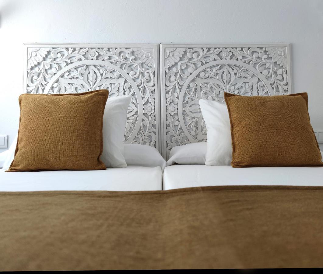 La Posada De Lola - Adults Only Otel Bolonia Dış mekan fotoğraf